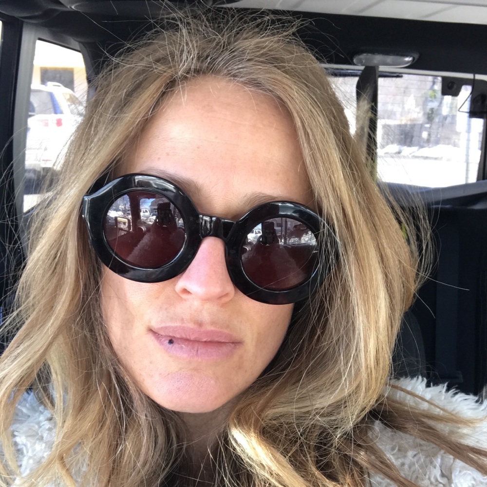 Meet your Posher, Ninicki